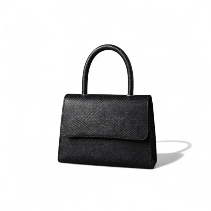 Bazyial negro fondo blanco