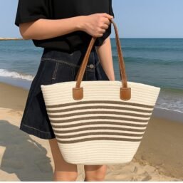 Bolso turiso marrón frente