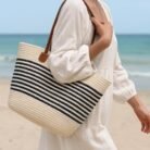 Bolso turiso negro modelo