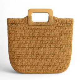 More osucro principal con fondo blanco