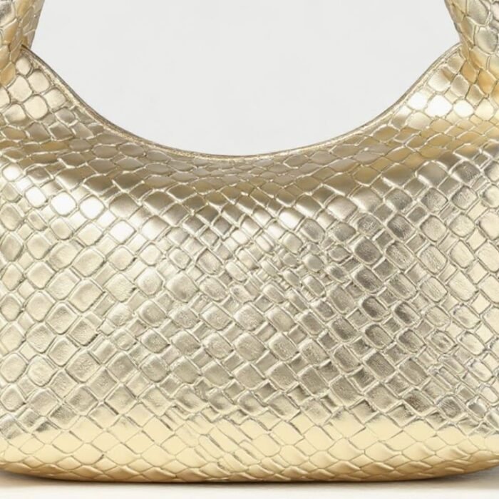 generation-e36c6a89-9d0b-46ee-9161-4b1c3725f82d-Photoroom generation-e36c6a89-9d0b-46ee-9161-4b1c3725f82d-Photoroom